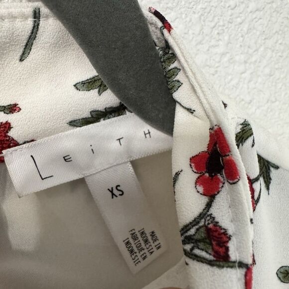 Leith Floral Print Mock Neck‎ Shift Dress XS Romantic Picnic Whimsical Dainty - Picture 2 of 6